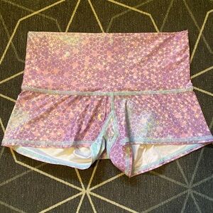 Teeki yoga shorts